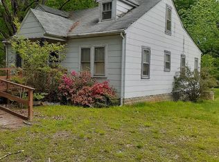 2744 Overton Rd, Victoria, VA 23974