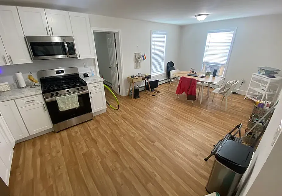 2 bed, 1.0 bath, $2,900 — Photo 3