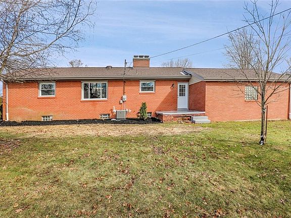 3rd image of 2592 Birchwood Dr