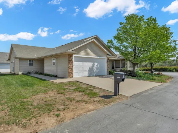 5504 SW Cantabella St, Topeka, KS 66614