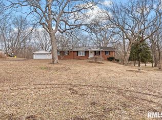 5602 Barlow Rd, Sherman, IL 62684