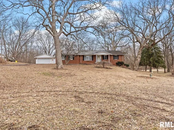 5602 Barlow Rd, Sherman, IL 62684