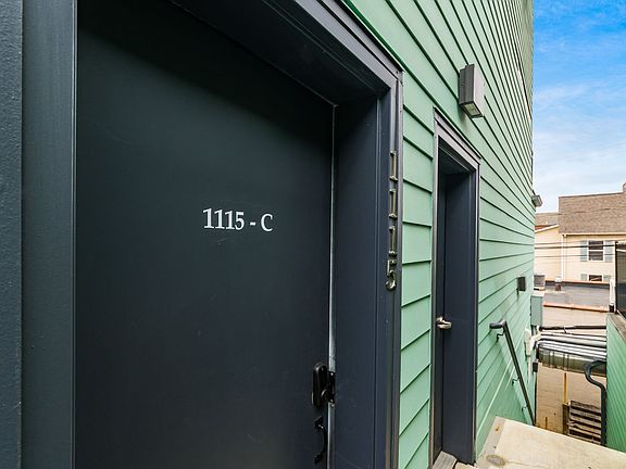 3rd image of 1115 Michigan Ave Unit C