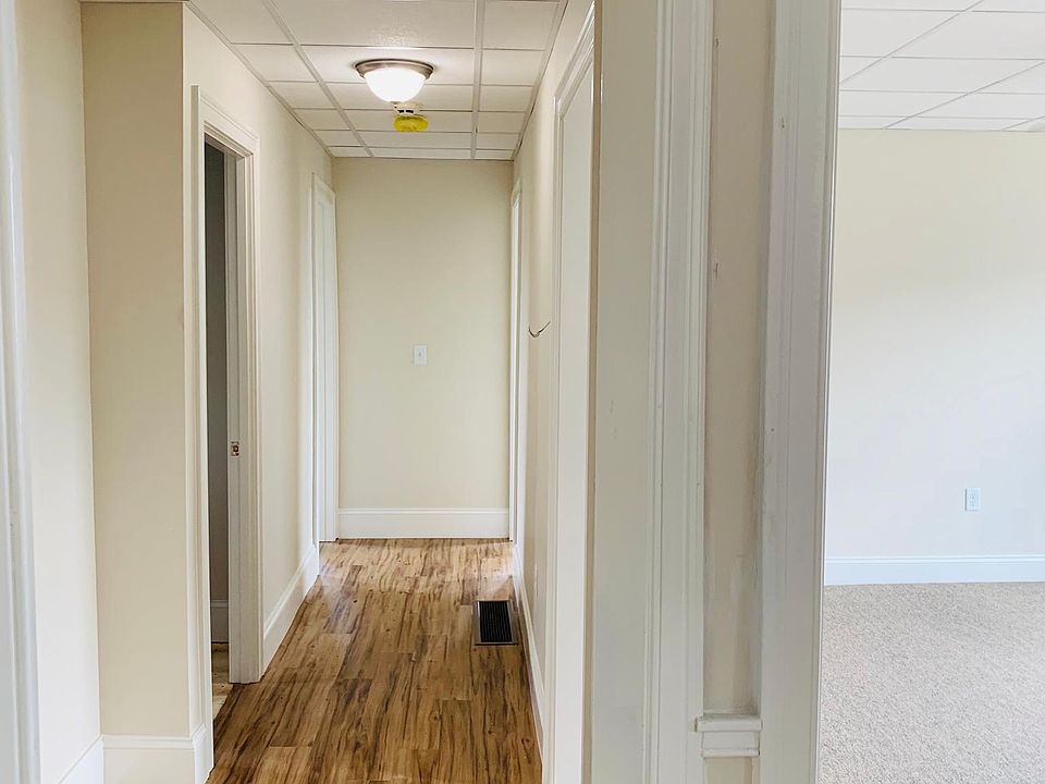 2nd image of 394 Court St APT 3