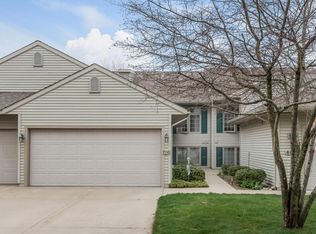 700 Sand Trap Ct, Muskegon, MI 49444