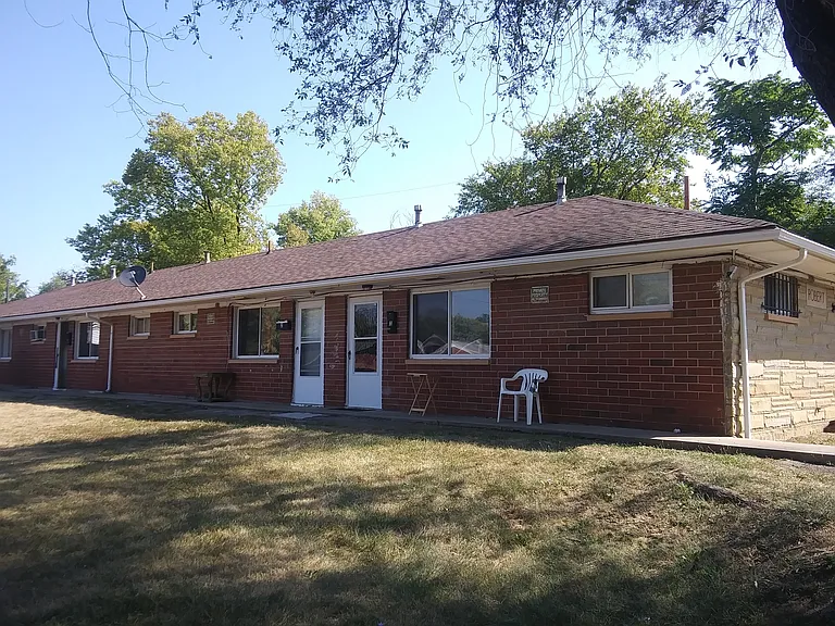 1917 Weaver St — Photo 8