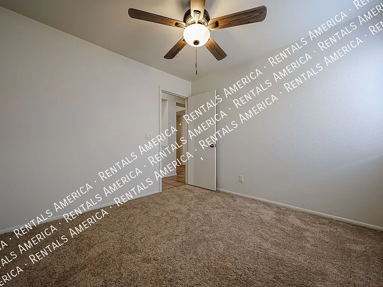 2354 E Browning Pl — Photo 18