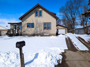 323 3rd Ave NW, Perham, MN 56573