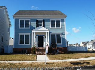1328 Park St, Robbinsville, NJ 08691