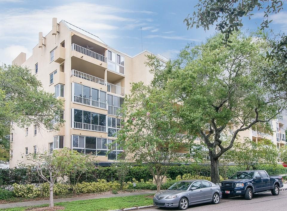 1st image of 160 Columbia Dr APT 606