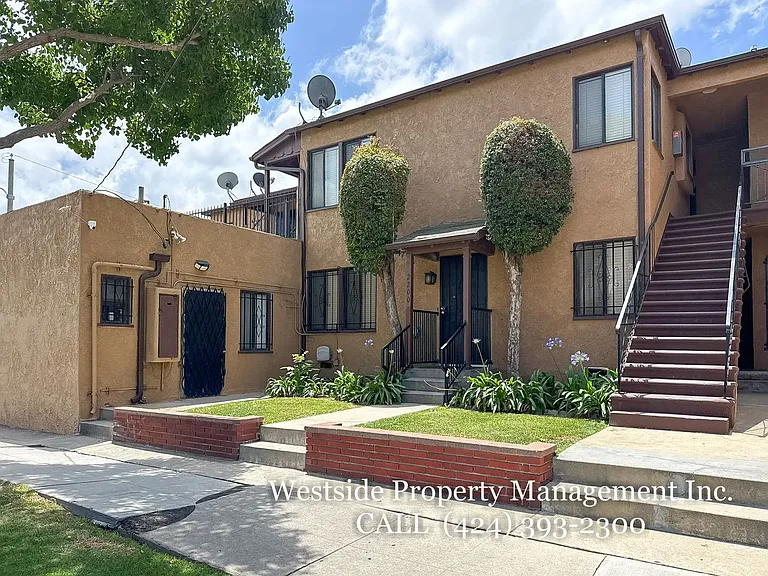 2202 W 84th Pl #3 — Photo 16
