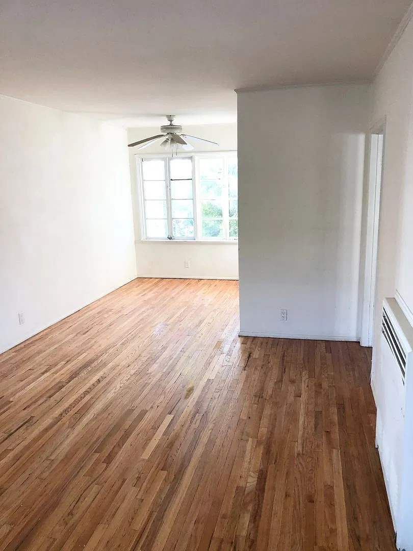 570 Cypress — Photo 3
