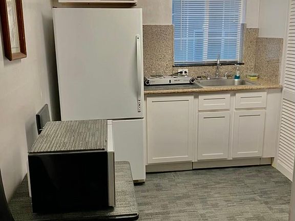 4th image of 70 Park Manor Dr #A