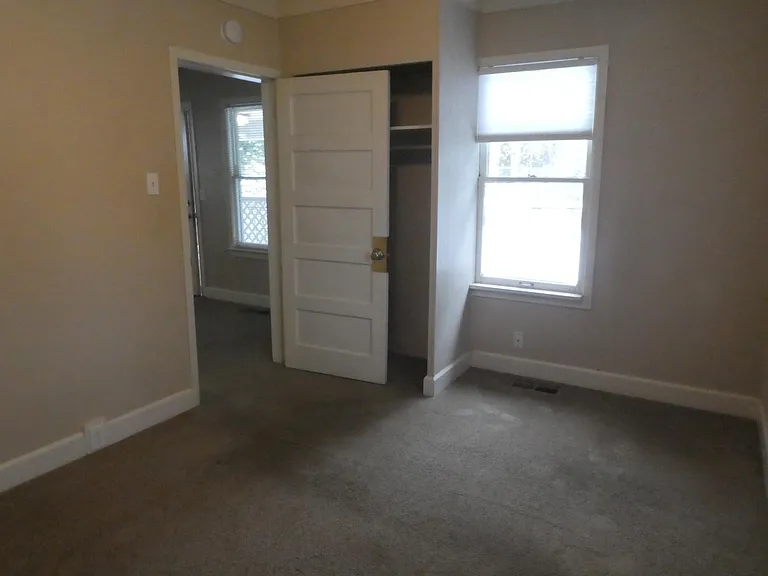 2333 SE Tacoma St — Photo 18