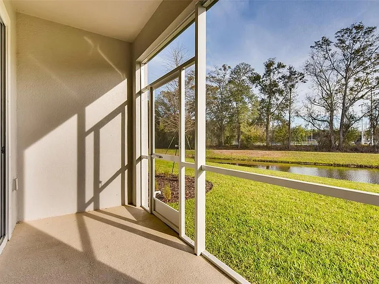 2850 Grand Kemerton Pl — Photo 2