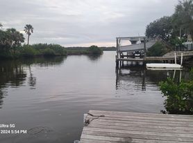 8826 Oak St, Riverview, FL