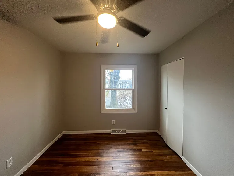 1760 Fairmont Dr — Photo 8