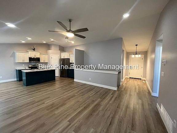 5th image of 3534 Apolena Ave