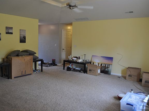 3rd image of 462 N New Years Day