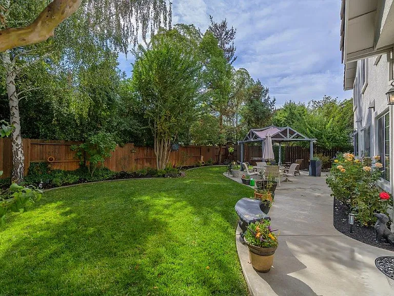 5487 Wildflower Dr #2 — Photo 5