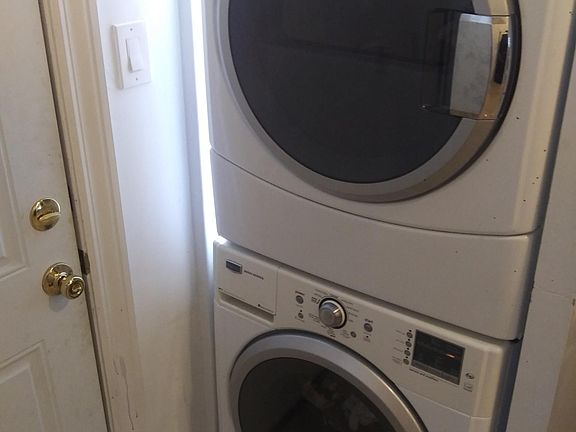 5th image of 6510 N Richmond St APT 2C