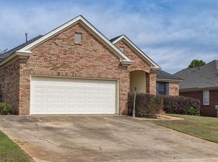 616 Castlebrook Dr, Prattville, AL 36066