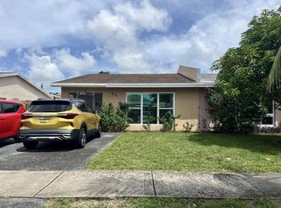 610 SW 61st Ter, Pompano Beach, FL 33068
