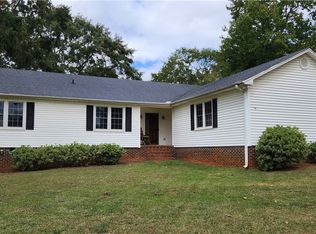 304 Stonehaven Dr, Anderson, SC 29625