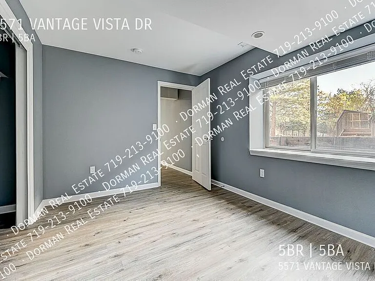 5571 Vantage Vista Dr — Photo 36