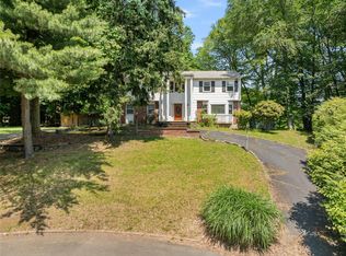 10 Salem Ct, Spring Valley, NY 10977