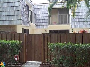 703 Buttonwood Ln, Boynton Beach, FL 33436