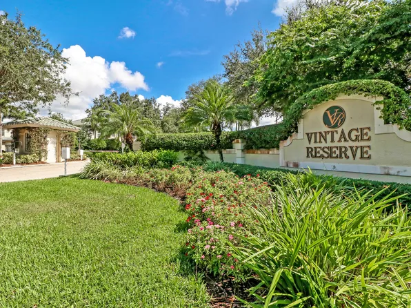 558 Vintage Reserve Ln APT D, Naples, FL 34119