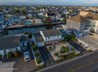 318 Silver Bay Rd, Toms River, NJ 08753