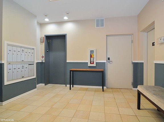 2nd image of 2923 N Clybourn Ave Unit 203