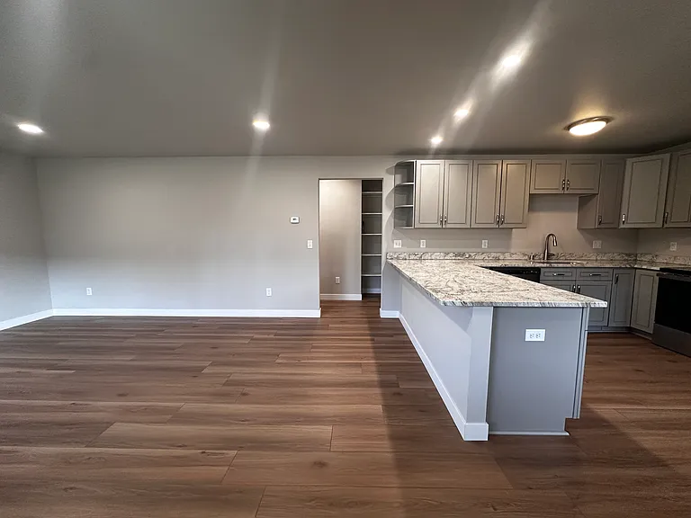 221 E 12th Ave #15 — Photo 8