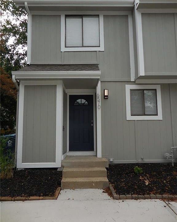 New roof, siding, exterior paint and driveway.