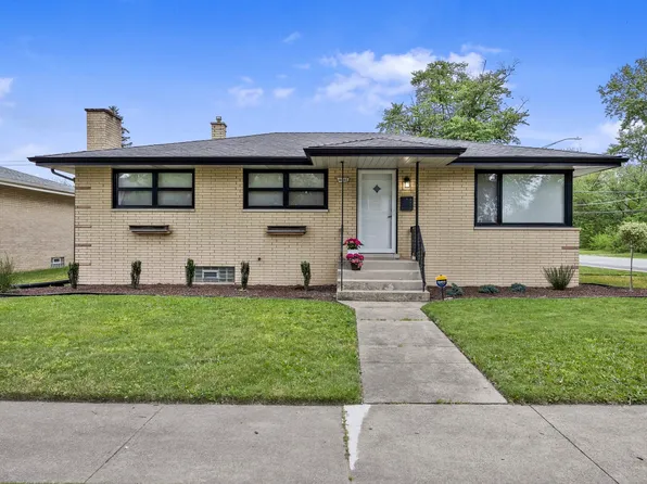 18202 Locust St, Lansing, IL 60438