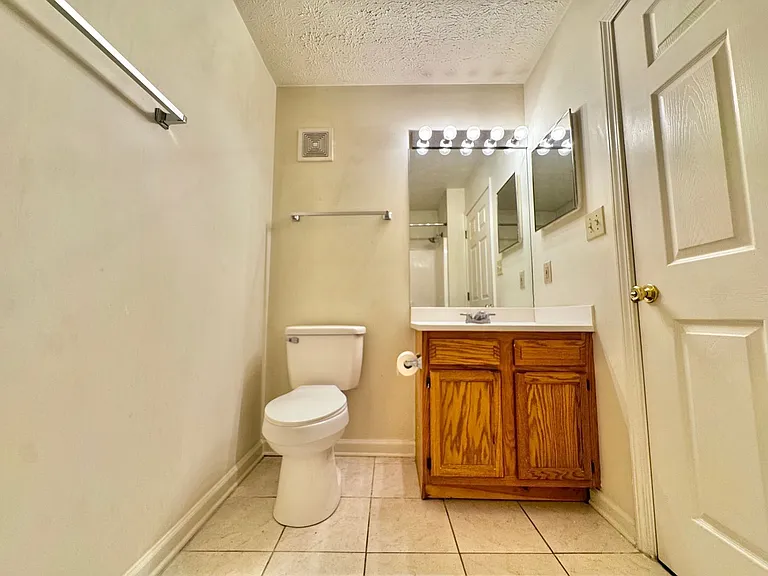 Forest Creek Apartments — Photo 51