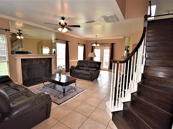5th image of 1222 Saint Regis Dr