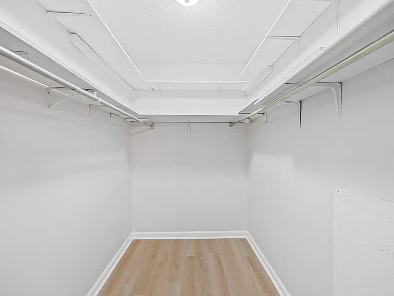 11413 Deham Dr — Photo 18