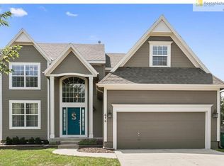 616 S Adams St, Raymore, MO 64083