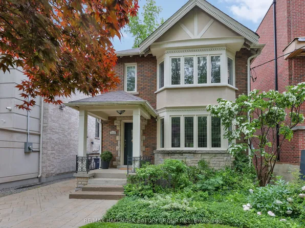 152 Hillhurst Blvd, Toronto, ON M5N 1N8