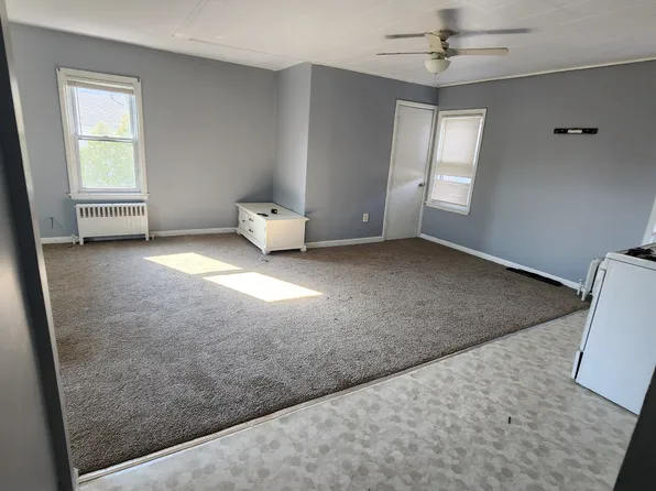 2338 Elmwood Studio, Buffalo, NY