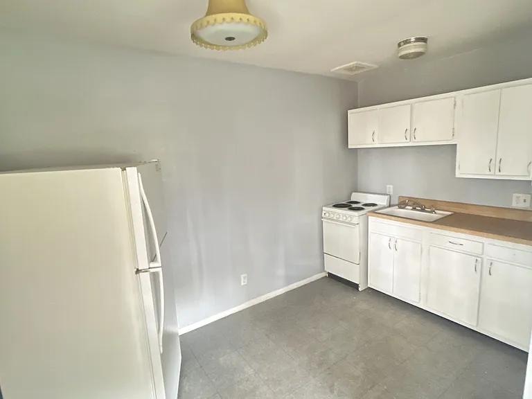 127-129 Pawpaw St — Photo 12