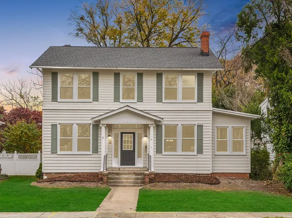 136 Pocahontas Pl, Hampton, VA 23661