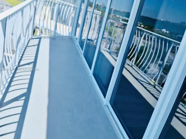 7601 E Treasure Dr APT 1406, North Bay Village, FL 33141