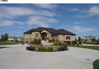 1st image of 421 Ventana Way