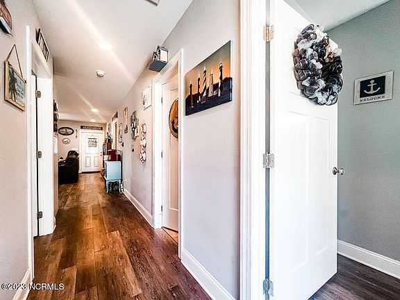 3rd image of 237 NE 75th Street