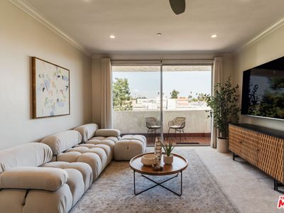 125 Montana Ave APT 404, Santa Monica, CA, 90403