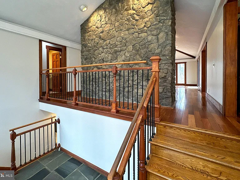 19 Ridgeview Rd — Photo 18
